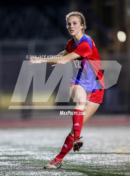 Thumbnail 3 in JSerra Catholic vs. Los Alamitos (CIFSS D1 Final) photogallery.