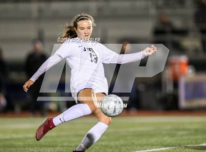 Thumbnail 3 in JSerra Catholic vs. Los Alamitos (CIFSS D1 Final) photogallery.