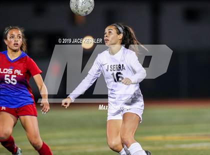 Thumbnail 3 in JSerra Catholic vs. Los Alamitos (CIFSS D1 Final) photogallery.
