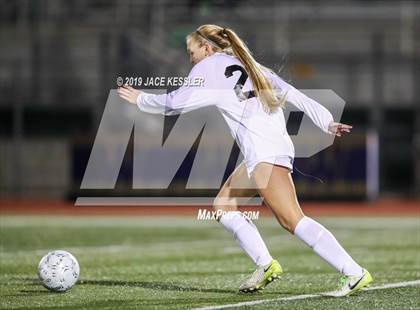 Thumbnail 3 in JSerra Catholic vs. Los Alamitos (CIFSS D1 Final) photogallery.