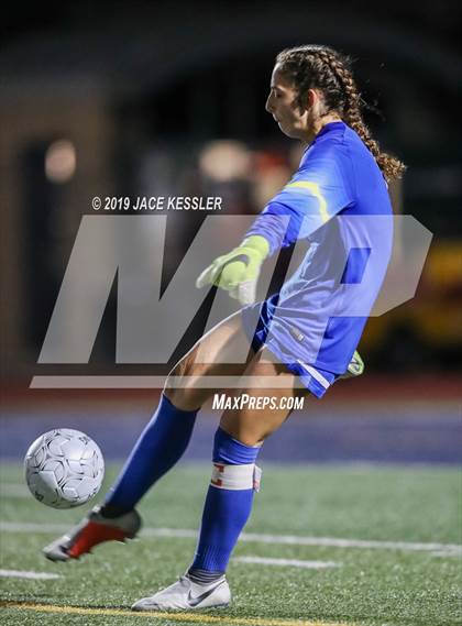Thumbnail 3 in JSerra Catholic vs. Los Alamitos (CIFSS D1 Final) photogallery.