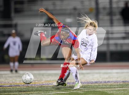 Thumbnail 3 in JSerra Catholic vs. Los Alamitos (CIFSS D1 Final) photogallery.