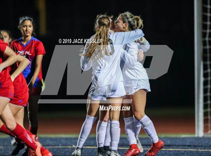 Thumbnail 3 in JSerra Catholic vs. Los Alamitos (CIFSS D1 Final) photogallery.