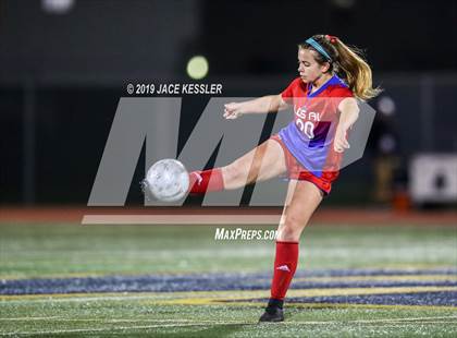 Thumbnail 3 in JSerra Catholic vs. Los Alamitos (CIFSS D1 Final) photogallery.