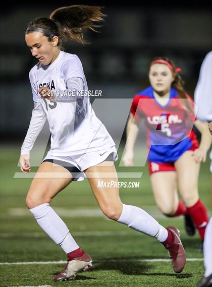 Thumbnail 1 in JSerra Catholic vs. Los Alamitos (CIFSS D1 Final) photogallery.