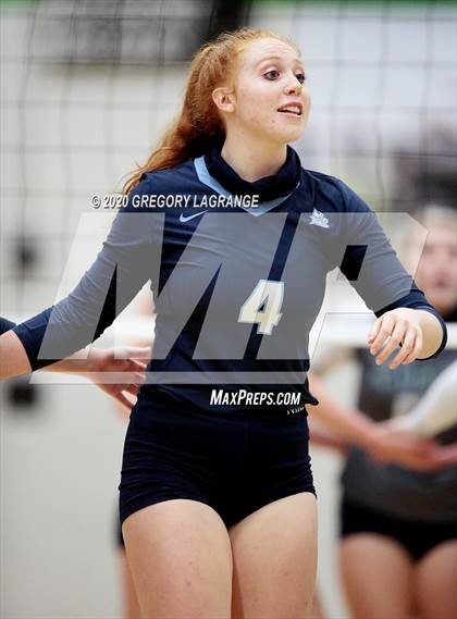 Thumbnail 3 in Bell vs V.R. Eaton (UIL 6A Bi-District Playoff) photogallery.