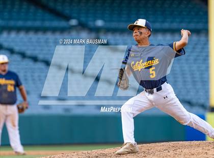 Thumbnail 1 in California vs. Segerstrom photogallery.