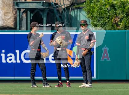 Thumbnail 2 in California vs. Segerstrom photogallery.