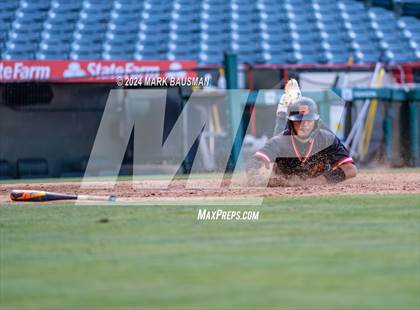 Thumbnail 1 in California vs. Segerstrom photogallery.