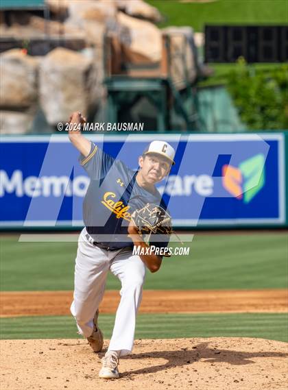 Thumbnail 1 in California vs. Segerstrom photogallery.