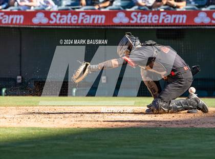 Thumbnail 1 in California vs. Segerstrom photogallery.