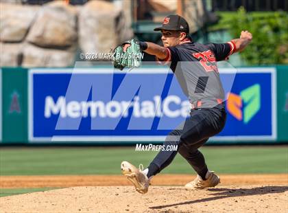Thumbnail 3 in California vs. Segerstrom photogallery.
