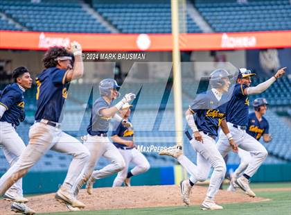 Thumbnail 1 in California vs. Segerstrom photogallery.