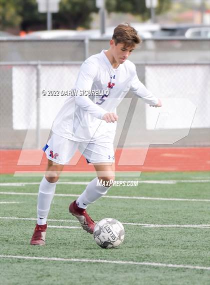 Thumbnail 3 in Queen Creek vs. Mountain View  (Coyote Classic Soccer Tournament) photogallery.