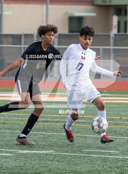 Thumbnail 3 in Queen Creek vs. Mountain View  (Coyote Classic Soccer Tournament) photogallery.
