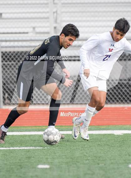 Thumbnail 3 in Queen Creek vs. Mountain View  (Coyote Classic Soccer Tournament) photogallery.