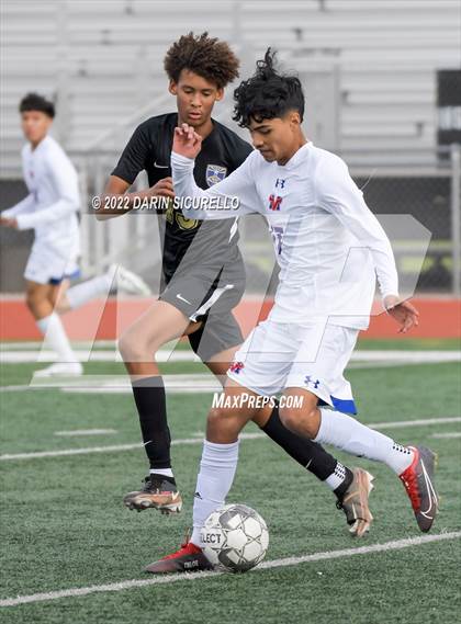 Thumbnail 2 in Queen Creek vs. Mountain View  (Coyote Classic Soccer Tournament) photogallery.