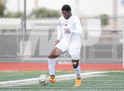 Thumbnail 2 in Queen Creek vs. Mountain View  (Coyote Classic Soccer Tournament) photogallery.