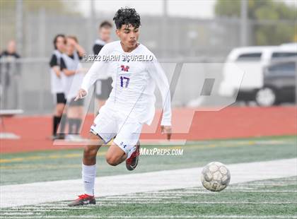 Thumbnail 1 in Queen Creek vs. Mountain View  (Coyote Classic Soccer Tournament) photogallery.