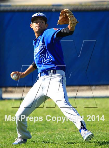 Thumbnail 1 in Fullerton @ Los Altos photogallery.