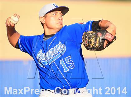 Thumbnail 1 in Fullerton @ Los Altos photogallery.