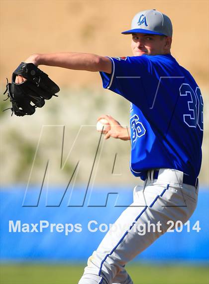 Thumbnail 1 in Fullerton @ Los Altos photogallery.