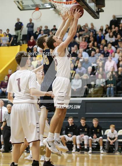 Thumbnail 2 in Sutherland vs. Mendon (Rainbow Classic) photogallery.