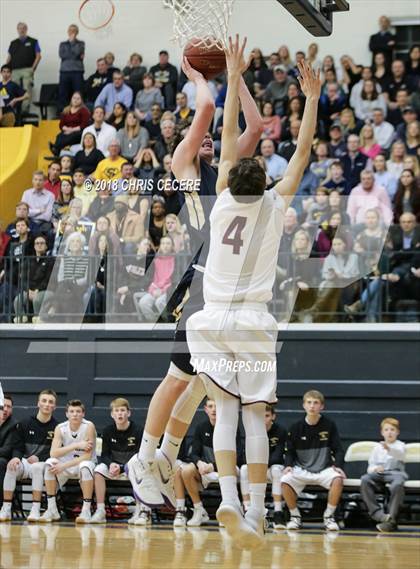 Thumbnail 2 in Sutherland vs. Mendon (Rainbow Classic) photogallery.