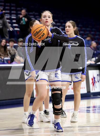 Thumbnail 1 in St. Augustine Catholic vs Desert Christian (McKale Center) photogallery.