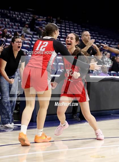 Thumbnail 3 in St. Augustine Catholic vs Desert Christian (McKale Center) photogallery.