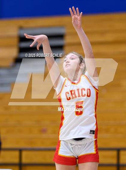 Thumbnail 2 in Chico vs. Oak Ridge (Folsom Vista Winter Classic) photogallery.