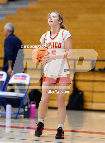 Thumbnail 3 in Chico vs. Oak Ridge (Folsom Vista Winter Classic) photogallery.