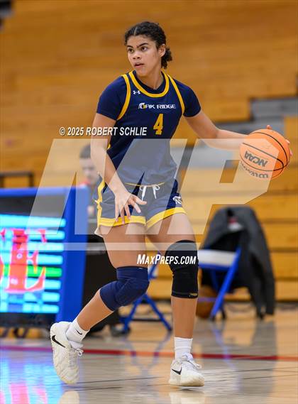 Thumbnail 3 in Chico vs. Oak Ridge (Folsom Vista Winter Classic) photogallery.