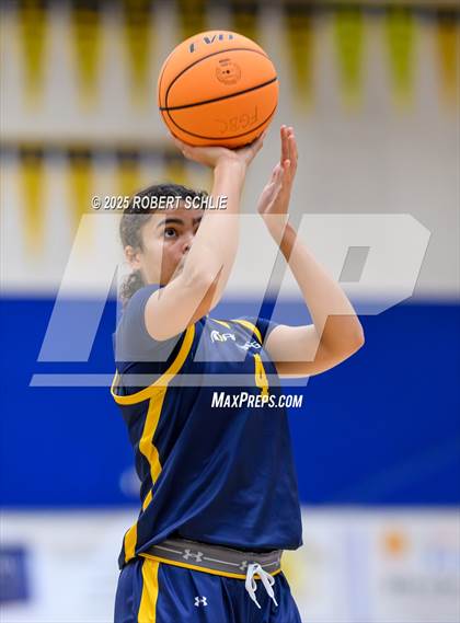 Thumbnail 2 in Chico vs. Oak Ridge (Folsom Vista Winter Classic) photogallery.