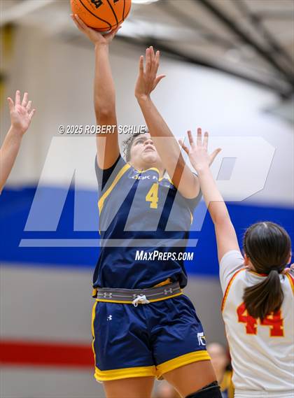 Thumbnail 2 in Chico vs. Oak Ridge (Folsom Vista Winter Classic) photogallery.
