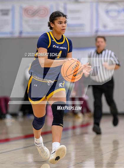 Thumbnail 3 in Chico vs. Oak Ridge (Folsom Vista Winter Classic) photogallery.