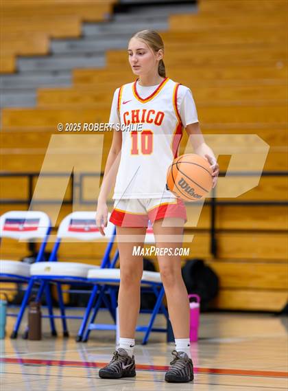 Thumbnail 2 in Chico vs. Oak Ridge (Folsom Vista Winter Classic) photogallery.