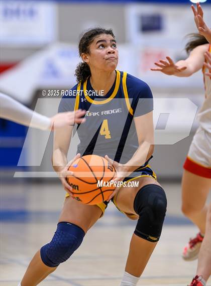 Thumbnail 2 in Chico vs. Oak Ridge (Folsom Vista Winter Classic) photogallery.