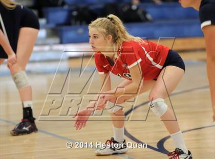 Thumbnail 1 in Mater Dei vs Tesoro (Mohs Classic) photogallery.