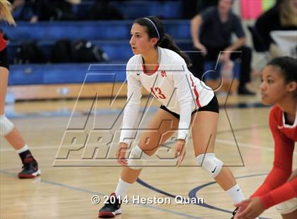Thumbnail 2 in Mater Dei vs Tesoro (Mohs Classic) photogallery.