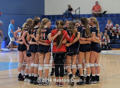 Thumbnail 3 in Mater Dei vs Tesoro (Mohs Classic) photogallery.