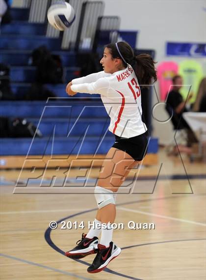 Thumbnail 2 in Mater Dei vs Tesoro (Mohs Classic) photogallery.