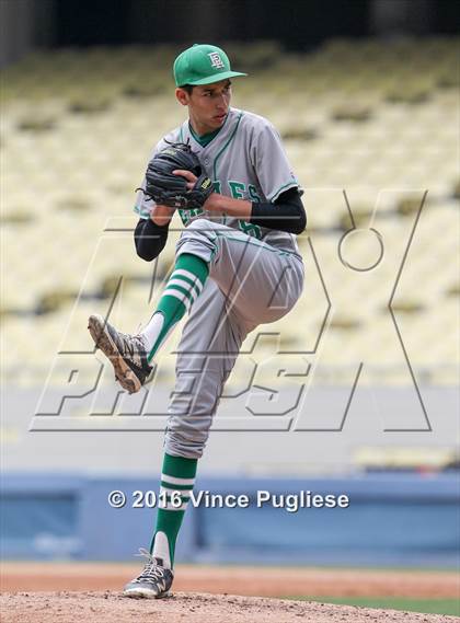 Thumbnail 1 in Eagle Rock vs. Franklin (L.A. City Section D2 Final) photogallery.