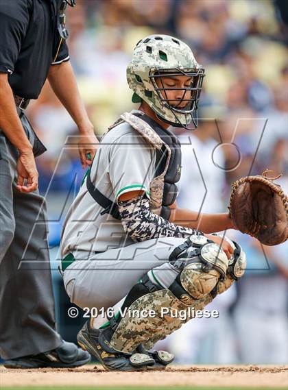 Thumbnail 2 in Eagle Rock vs. Franklin (L.A. City Section D2 Final) photogallery.