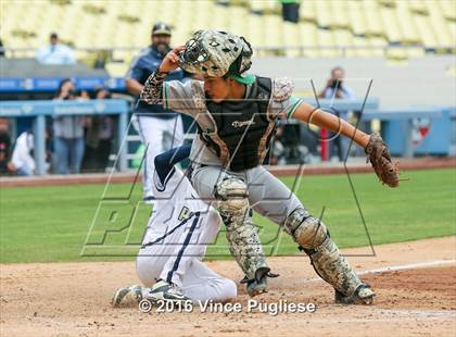 Thumbnail 3 in Eagle Rock vs. Franklin (L.A. City Section D2 Final) photogallery.
