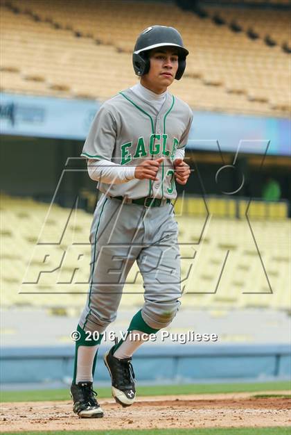 Thumbnail 2 in Eagle Rock vs. Franklin (L.A. City Section D2 Final) photogallery.