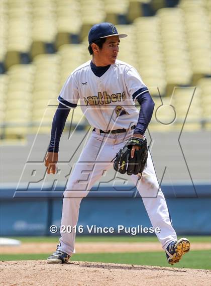 Thumbnail 2 in Eagle Rock vs. Franklin (L.A. City Section D2 Final) photogallery.