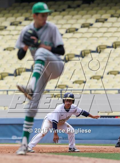 Thumbnail 3 in Eagle Rock vs. Franklin (L.A. City Section D2 Final) photogallery.