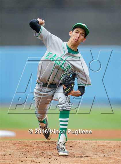 Thumbnail 3 in Eagle Rock vs. Franklin (L.A. City Section D2 Final) photogallery.