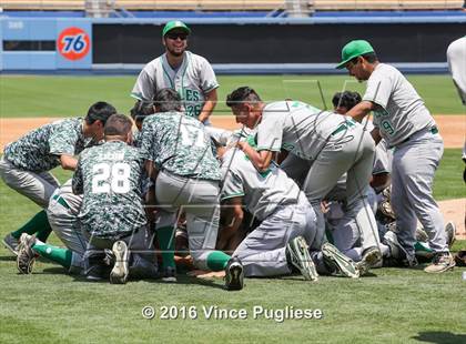 Thumbnail 3 in Eagle Rock vs. Franklin (L.A. City Section D2 Final) photogallery.